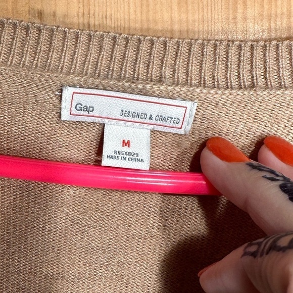 Gap Vintage Cardigan Tan and Green Striped Size Medium - Picture 3 of 8